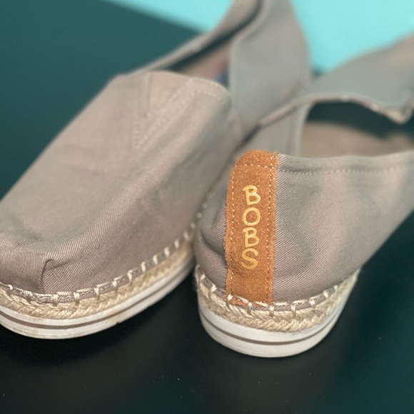 Sketchers BOBS. Women’s size 10 color Sand - Picture 3 of 5